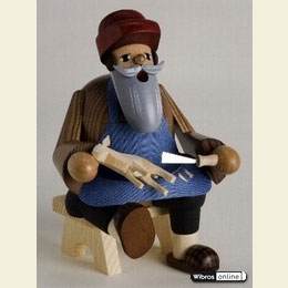 Smoker Wood Carver  -  16cm / 6 inches