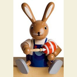 Bunny Eggpainter sitting  -  10cm / 4 inches