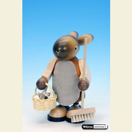 Hasenfrau mit Besen natur  -  16,5cm